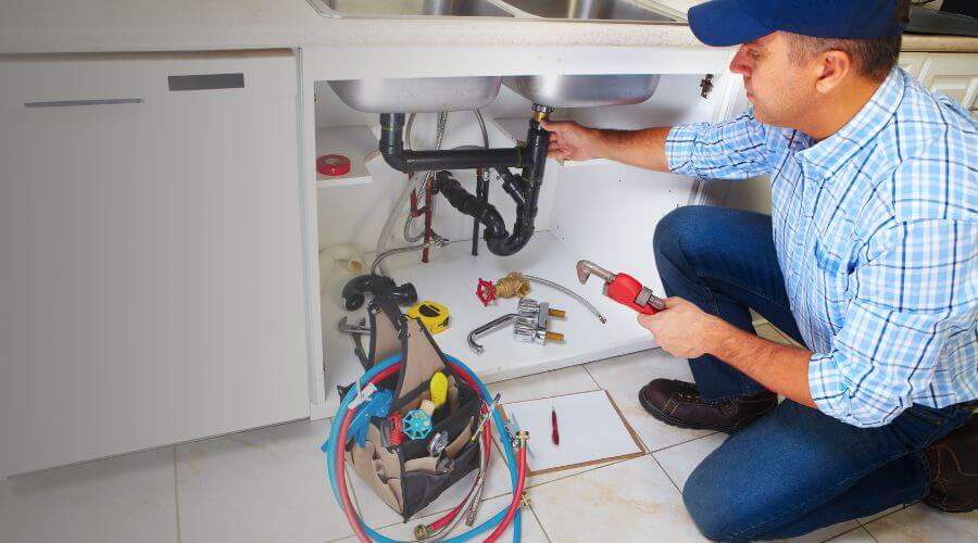 Expert burst pipe repair services in King Salmon, AK